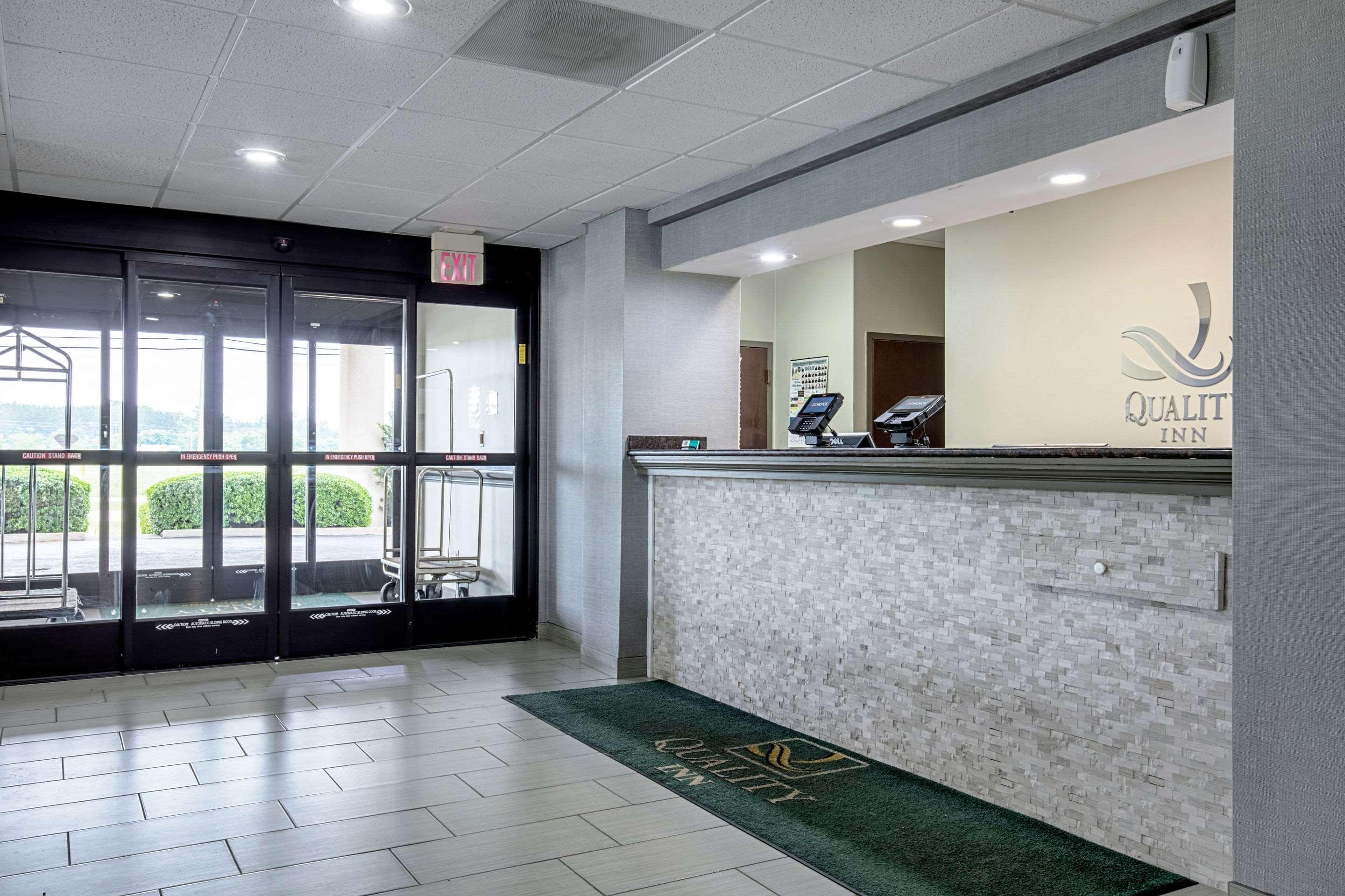 Quality Inn Holly Springs South Exterior photo